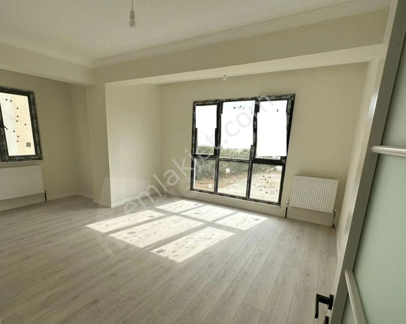 Baki Emlak'tan Cevizli'de 2+1 Sıfır Evebeyn Banyolu - İSTANBUL KARTAL fotoğraf 2