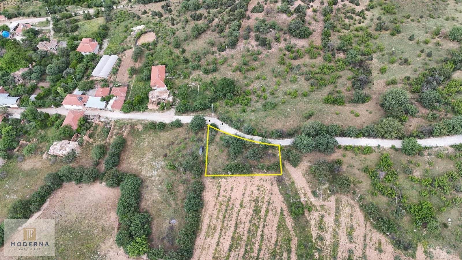 MİHALGAZİ DEMİRCİLER'DE KÖY İÇİ YOLA CEPHELİ 320 M2 - ESKİŞEHİR MİHALGAZİ fotoğraf 7