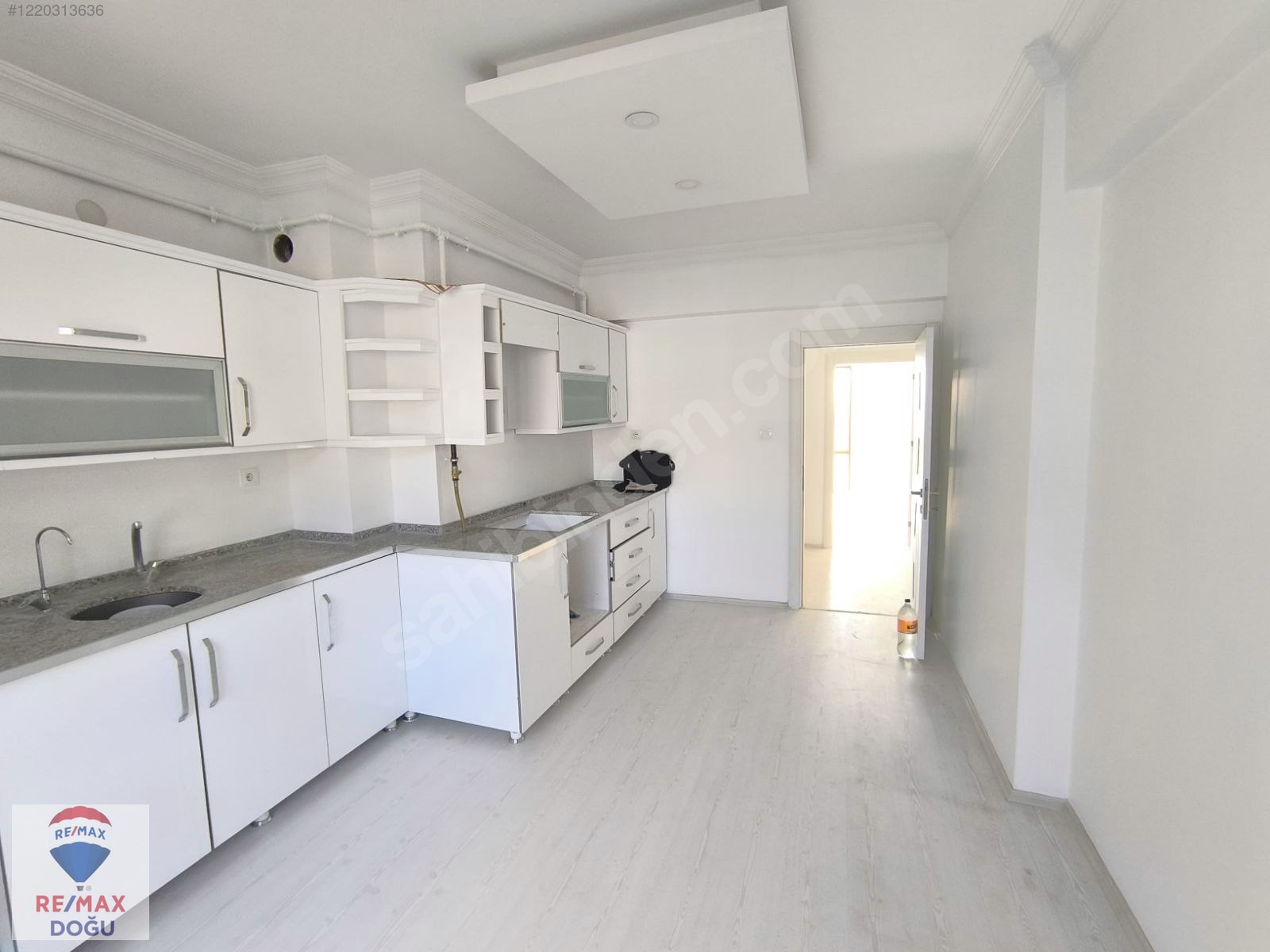 REMAX DOĞU'DAN MUSTAFAPAŞA MAHALLESİNDE SATILIK YAPILI 3+1 DAİRE - ELAZIĞ MERKEZ fotoğraf 2