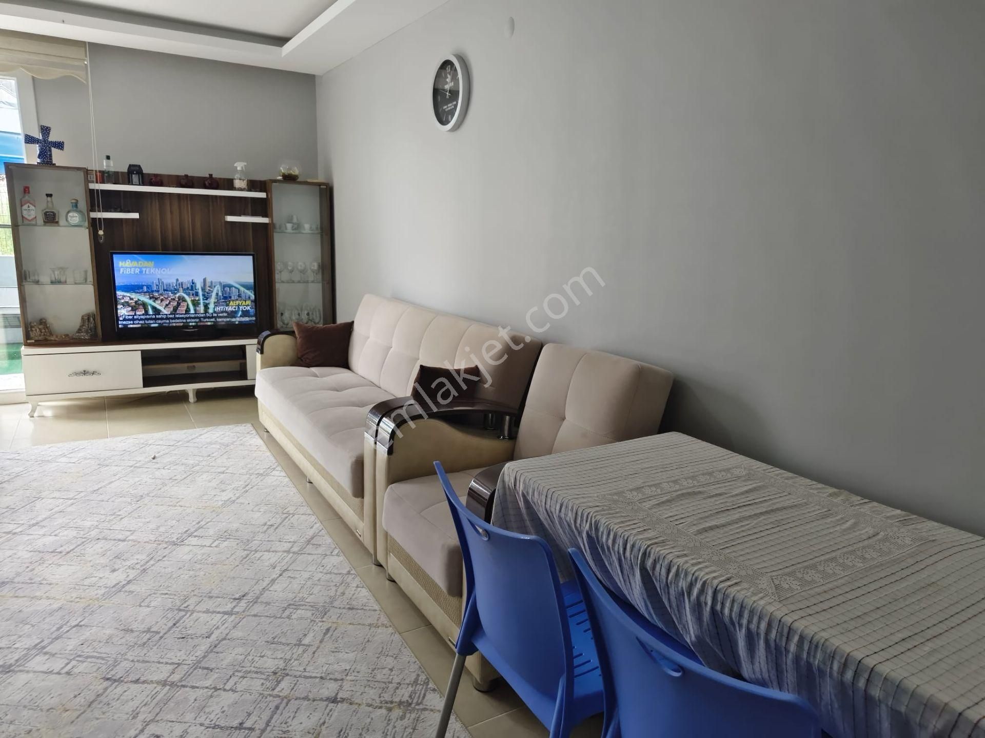 Kuşadas’nda Havuzlu Site İçinde Kısmı Eşyalı Bahçe Katı 1+1 - AYDIN KUŞADASI fotoğraf 9