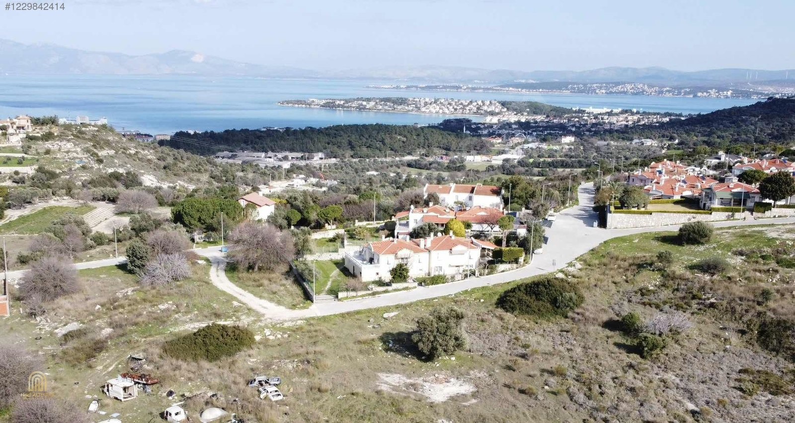 MARİNA VE SAKIZ ADASI MANZARALI %20 İMARLI SATILIK KUPON ARSA - İZMİR ÇEŞME fotoğraf 7