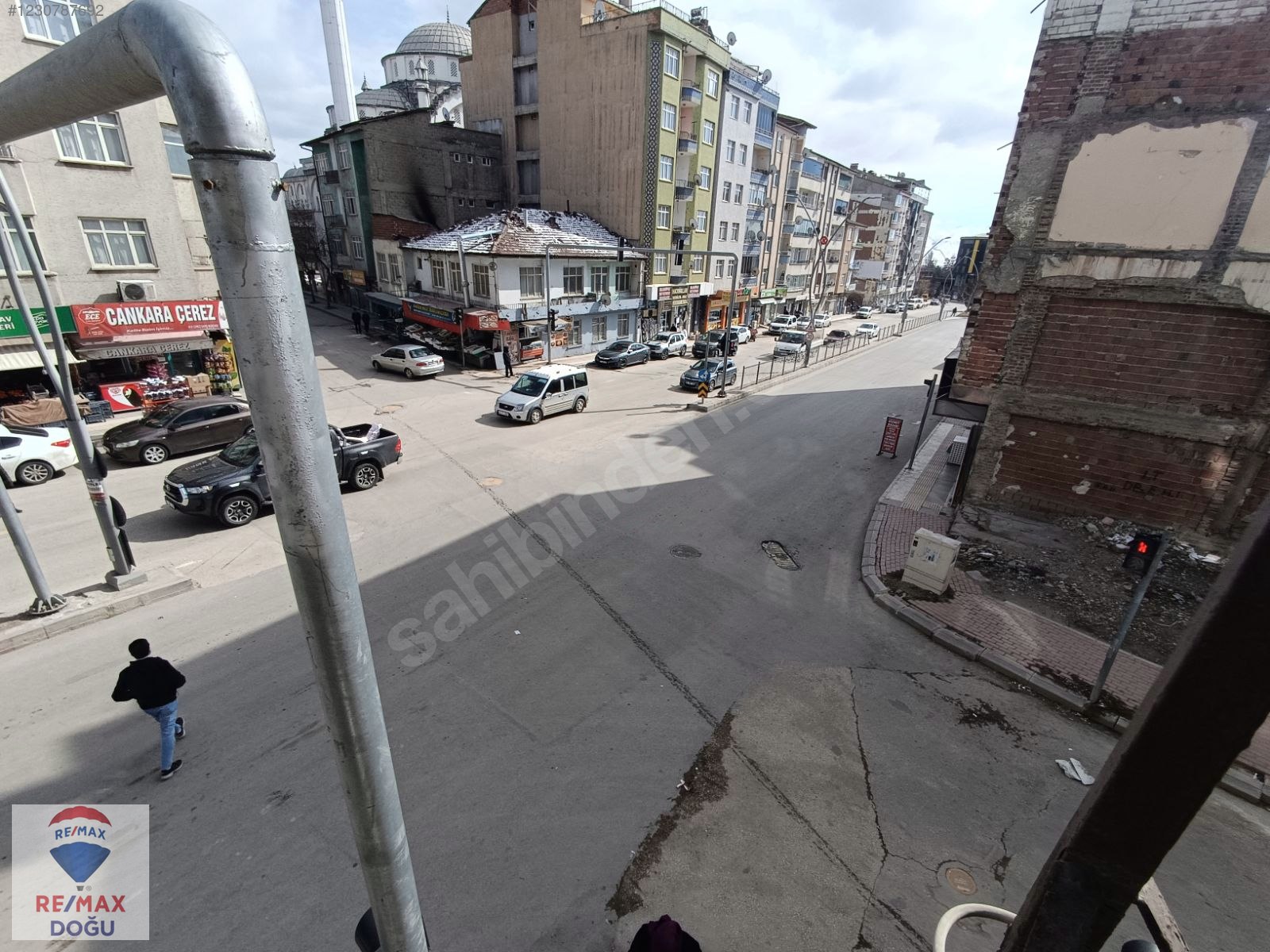 REMAX DOĞUDAN SANAYİ MAH. BULVARA SIFR KÖŞE BAŞI 3+1SATILK DAİRE - ELAZIĞ MERKEZ fotoğraf 6