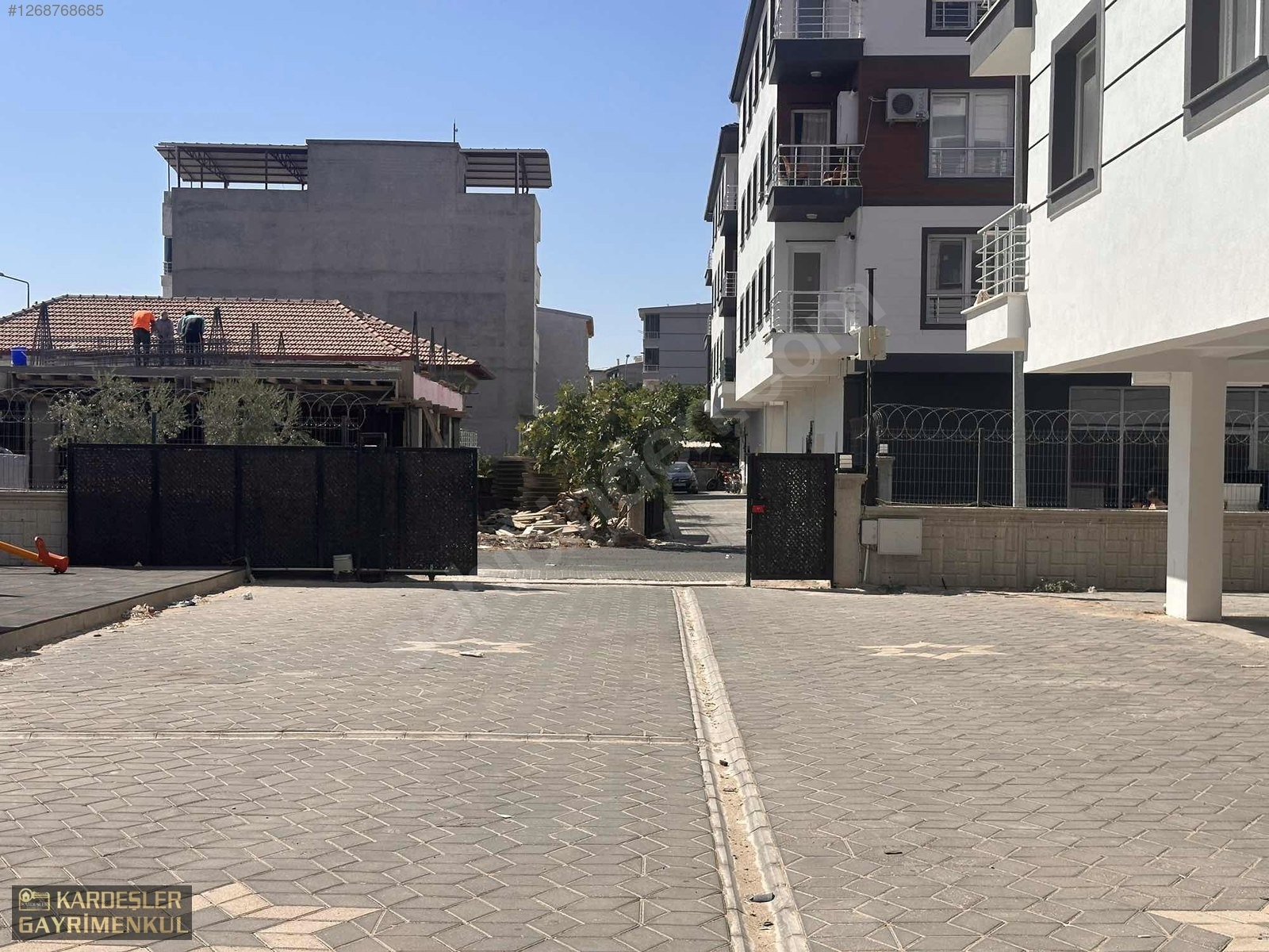 EFENDİDE SATILIK SİTE İÇERİSİNDE 2+1 GENİŞ FERAH AYDINLIK DAİRE - MANİSA AKHİSAR fotoğraf 21