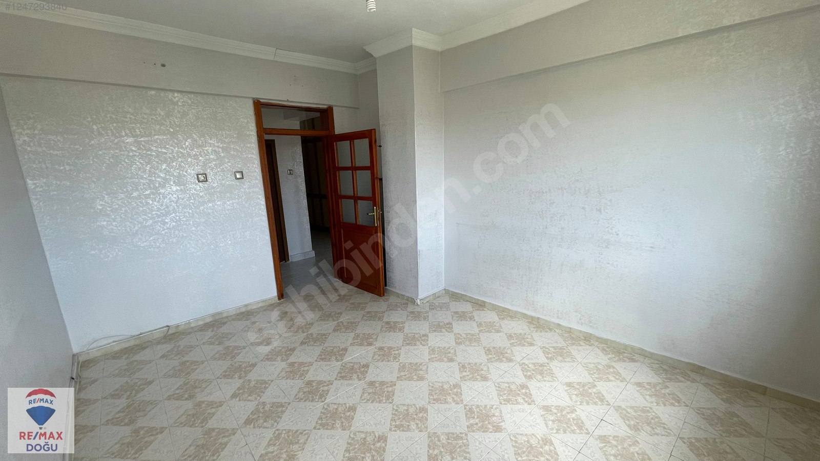 REMAX DOĞU'DAN ÜNİVERSİTE MAHALLESİNDE 3+1 SATILIK DAİRE - ELAZIĞ MERKEZ fotoğraf 5