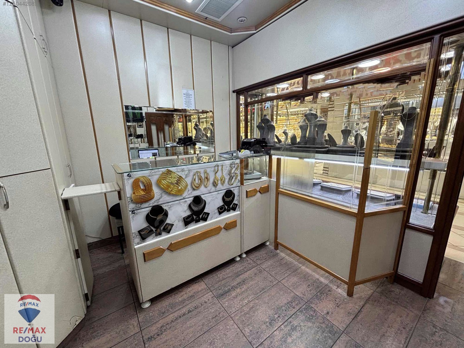 REMAX DOĞUDAN KUYUMCULAR ÇARŞISINDA DEVREN SATILIK KUYUMCU - ELAZIĞ MERKEZ fotoğraf 2