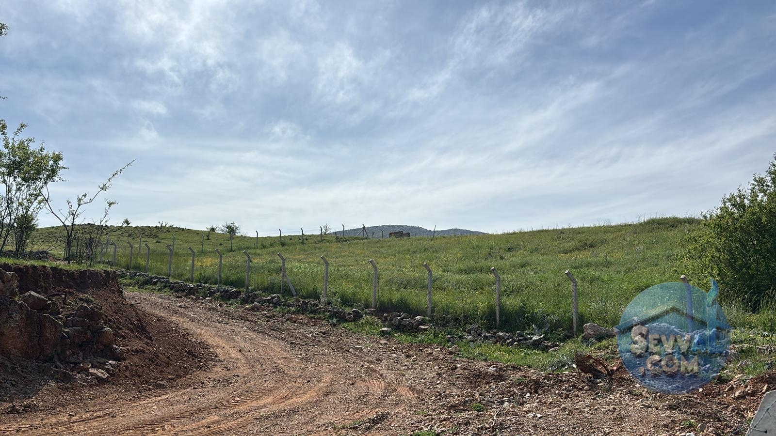 AĞLASUN ÇANAKLI KÖYÜNDE SATILIK FIRSAT ARAZİ - Burdur Ağlasun fotoğraf 4