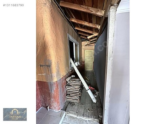 GÖKMEDRESE MAHALLESİNDE 3 KATLI SATILIK MÜSTAKİL EV - AMASYA MERKEZ fotoğraf 7