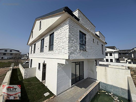 KOCAALİ SAHİLDE SATILIK HAVUZLU 3+1 TRİPLEKS VİLLA - SAKARYA KOCAALİ fotoğraf 5