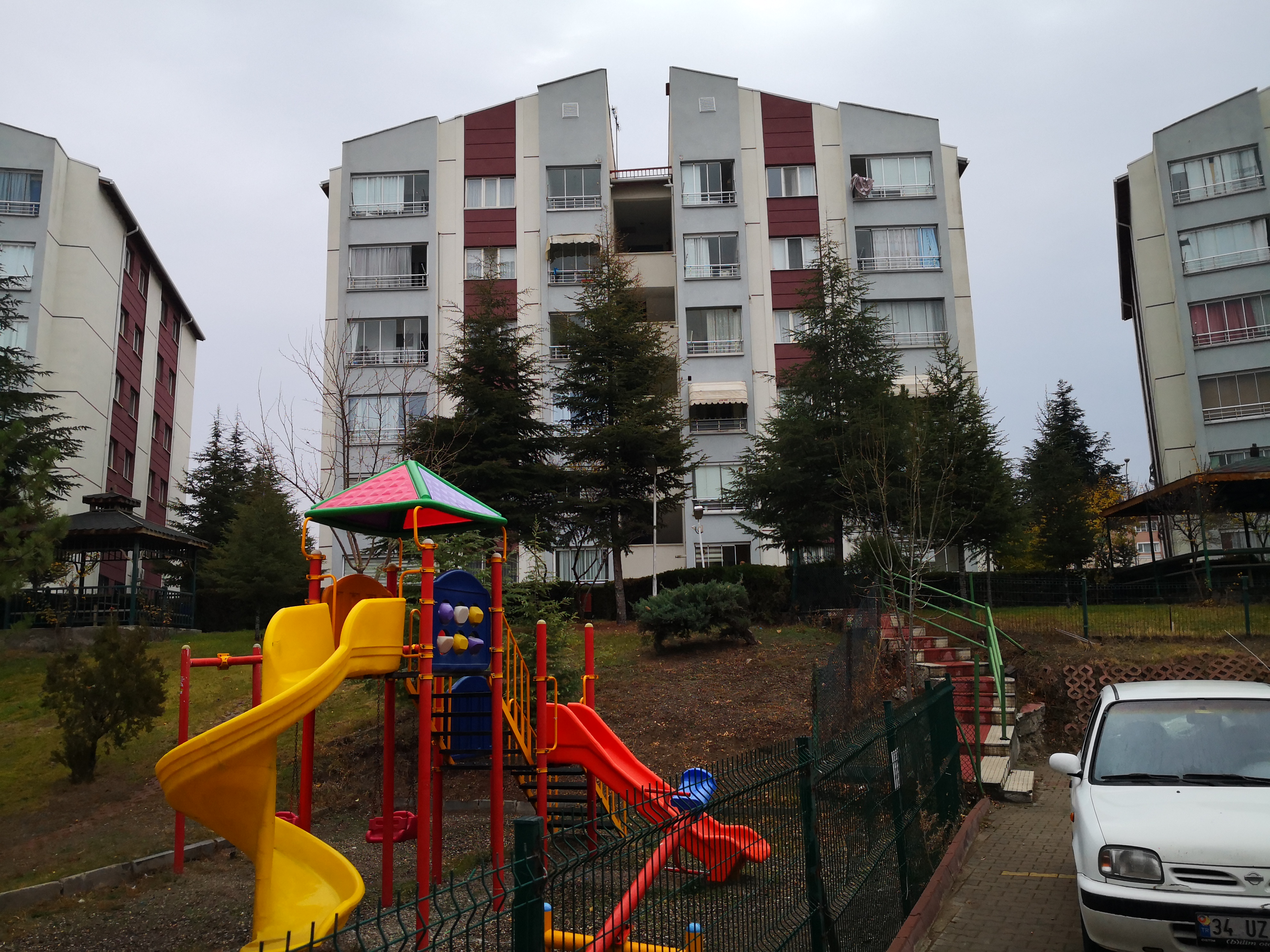 Ankara Batıkent Batısitesi’nde Masrafsız,Ara Kat,Sosyal Olanaklara Komşu Satılık - ANKARA YENİmahalle fotoğraf 25