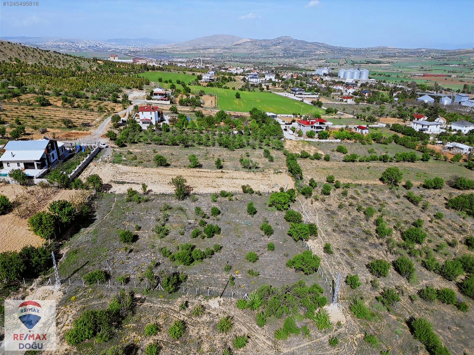 REMAX DOĞUDAN İMARA 100 METRE HANKENDİDE 3.1 DÖNÜM ARAZİ - ELAZIĞ MERKEZ fotoğraf 6
