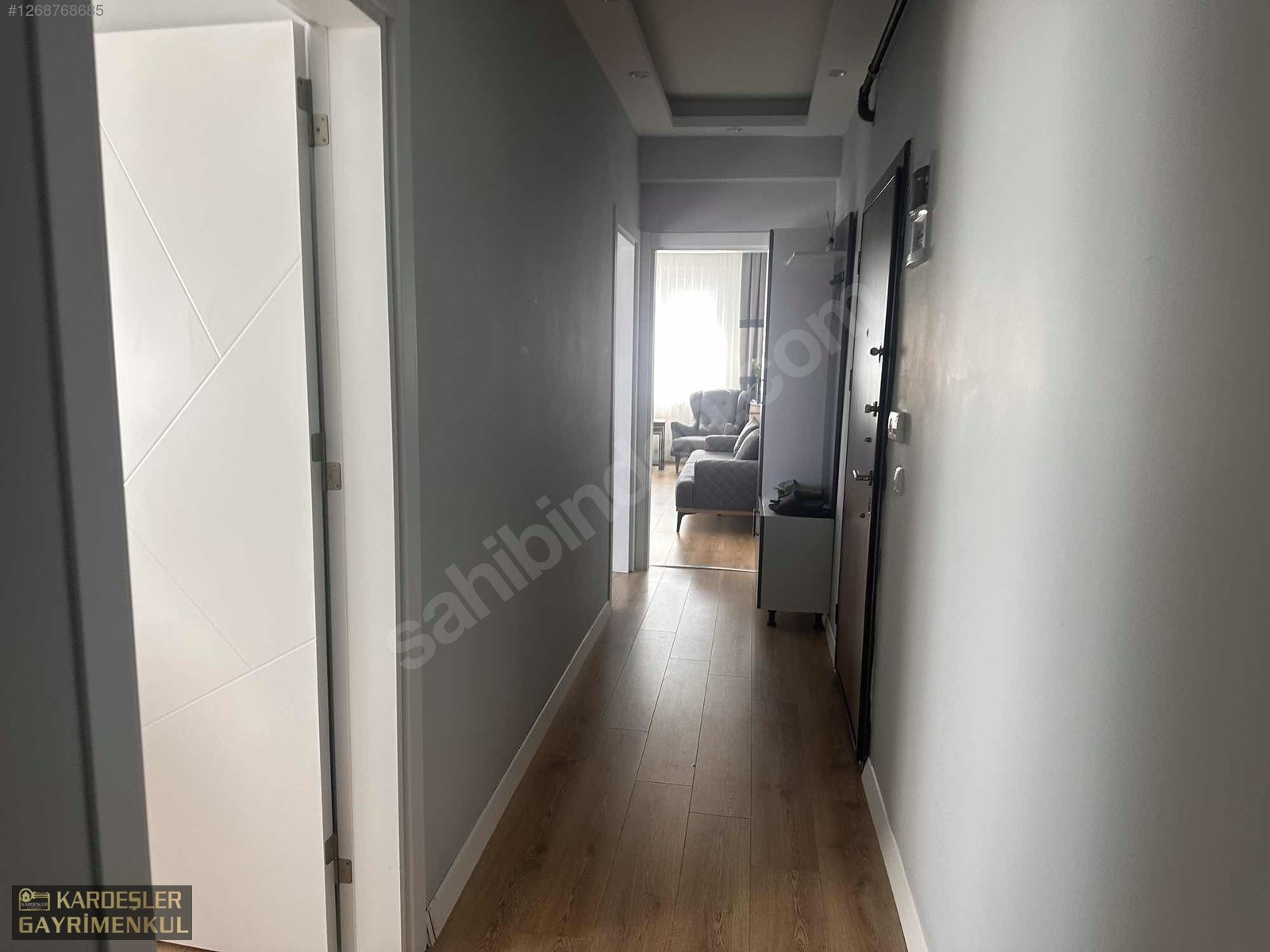 EFENDİDE SATILIK SİTE İÇERİSİNDE 2+1 GENİŞ FERAH AYDINLIK DAİRE - MANİSA AKHİSAR fotoğraf 2