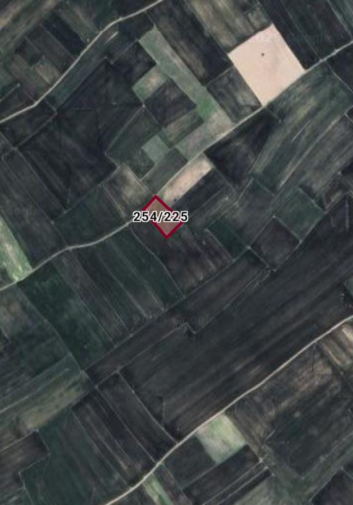 A.KARAHİSAR DAZKIRI ESENTEPE MAH. 2.645M² TARLA SATILIK