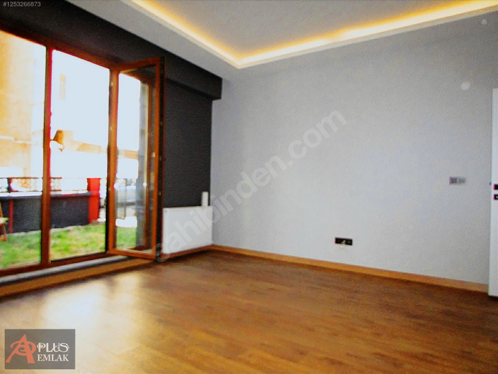 SATILIK 2+1 85M2 BAHÇE KULLANIMLI YÜK.GİRİŞ DAİRE 4850000TL - İSTANBUL ÇEKMEKÖY fotoğraf 3