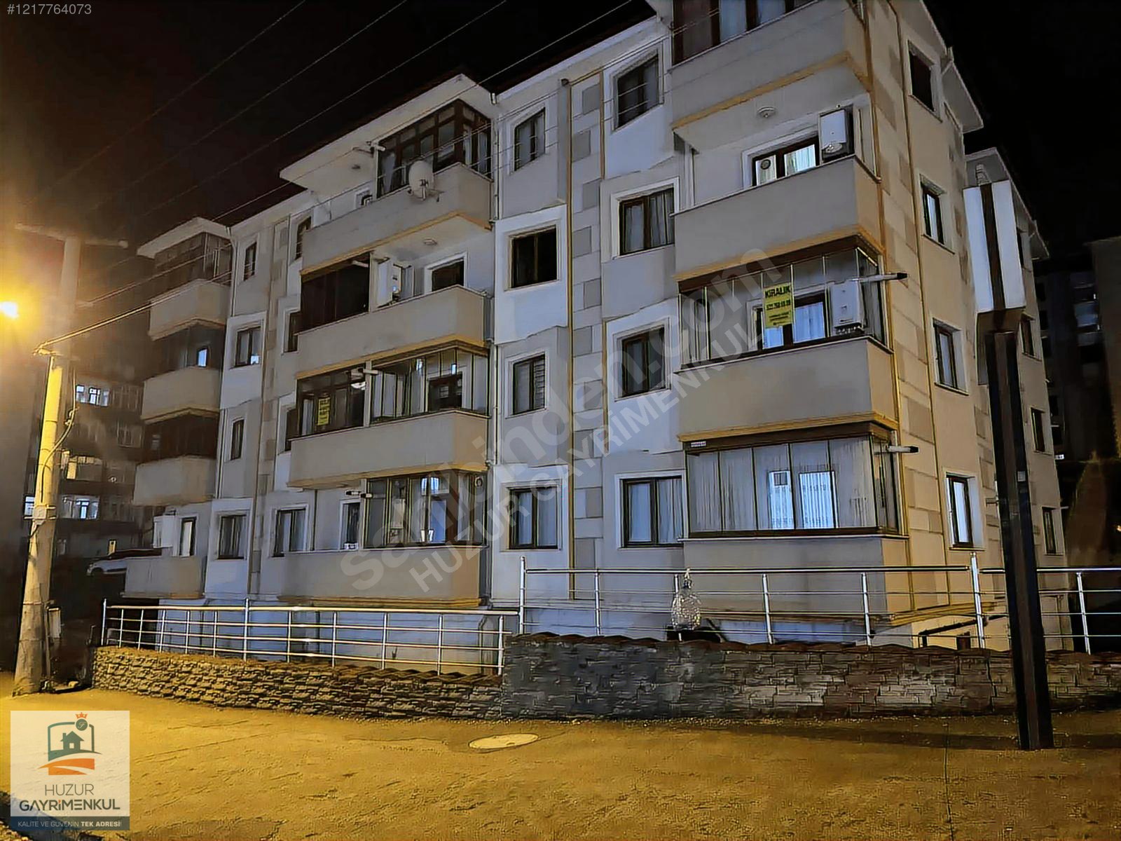 100.YIL MAHALLESİ 1+1 50M2 CADDE ÜSTÜNDE SATILIK DAİRE