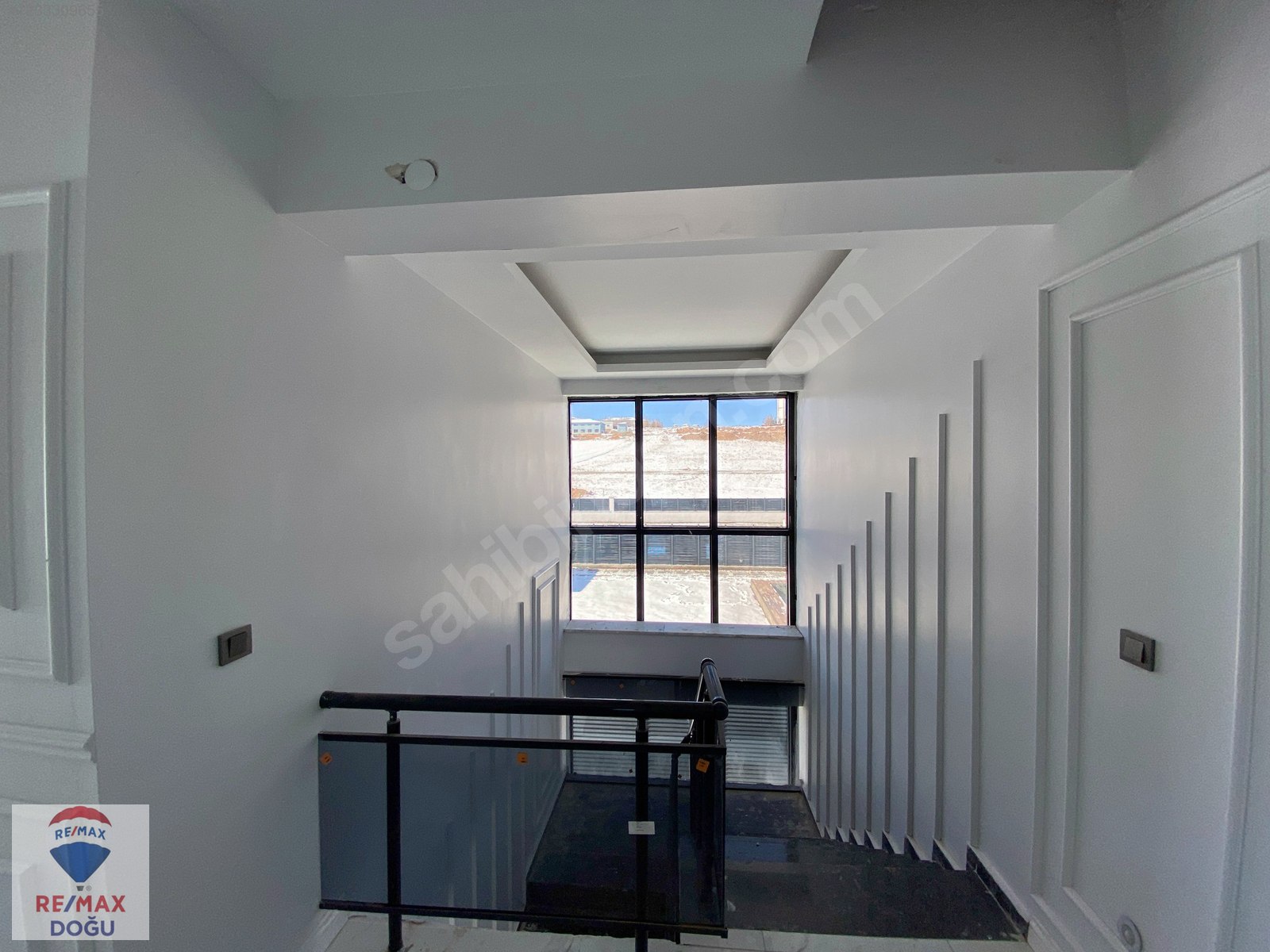 [REMAX DOĞU] MALATYA CADDESİ'NDE MODERN TASARIM HAVUZLU VİLLALAR - ELAZIĞ MERKEZ fotoğraf 2