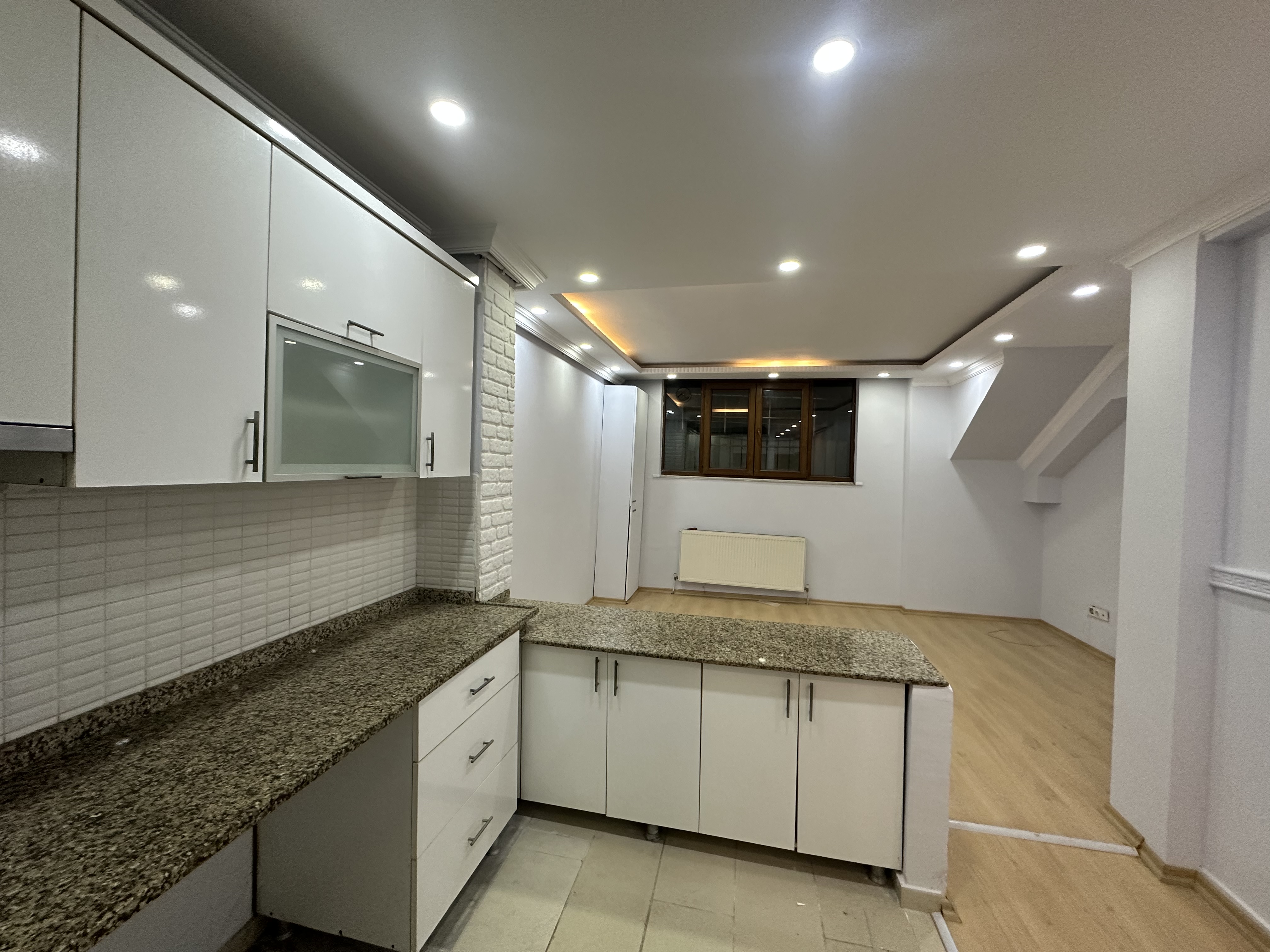 KAĞITHANE EMNİYETEVLERDE 2+1 90 M2 BAHÇE KATI DAİRE - İSTANBUL KAĞITHANE fotoğraf 16
