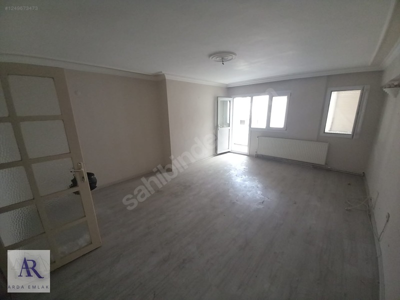 NERGİZ ÇARŞI CADDESİ ÜZERİ KAPALI MUTFAK D.GAZLI 3+1 - 135 M2 - İZMİR KARŞIYAKA fotoğraf 2