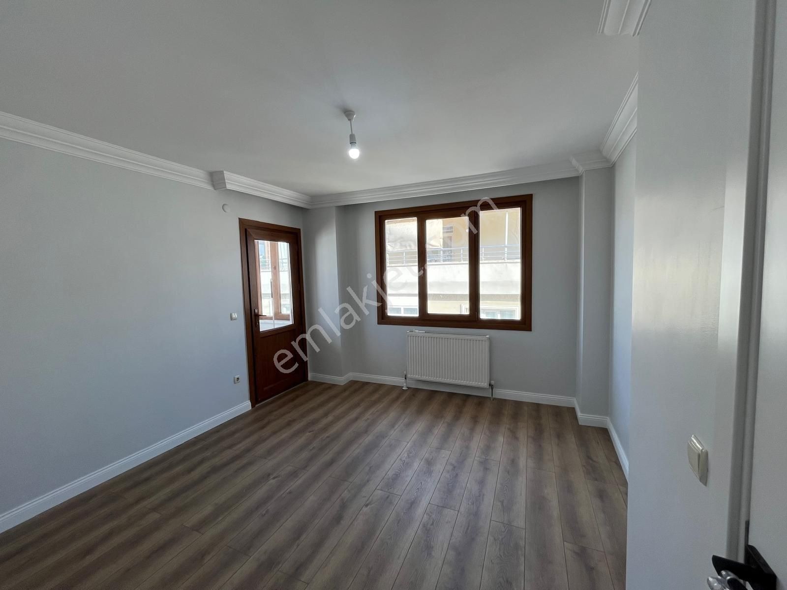 Baki Emlaktan Atalarda Geniş Dublexs 5+2 Daire - İSTANBUL KARTAL fotoğraf 15