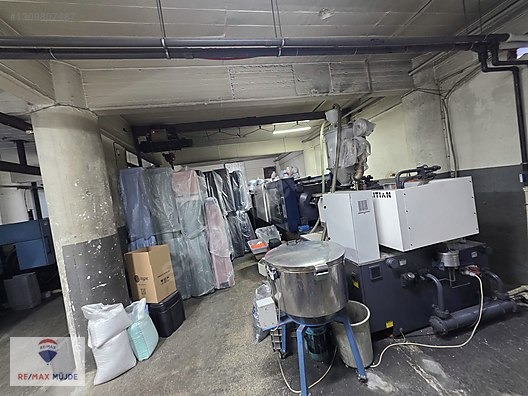 APEK ÜRETMEN IŞ MERKEZINDE SATILIK 90 M2 DÜKKAN - İSTANBUL EYÜPSULTAN fotoğraf 4
