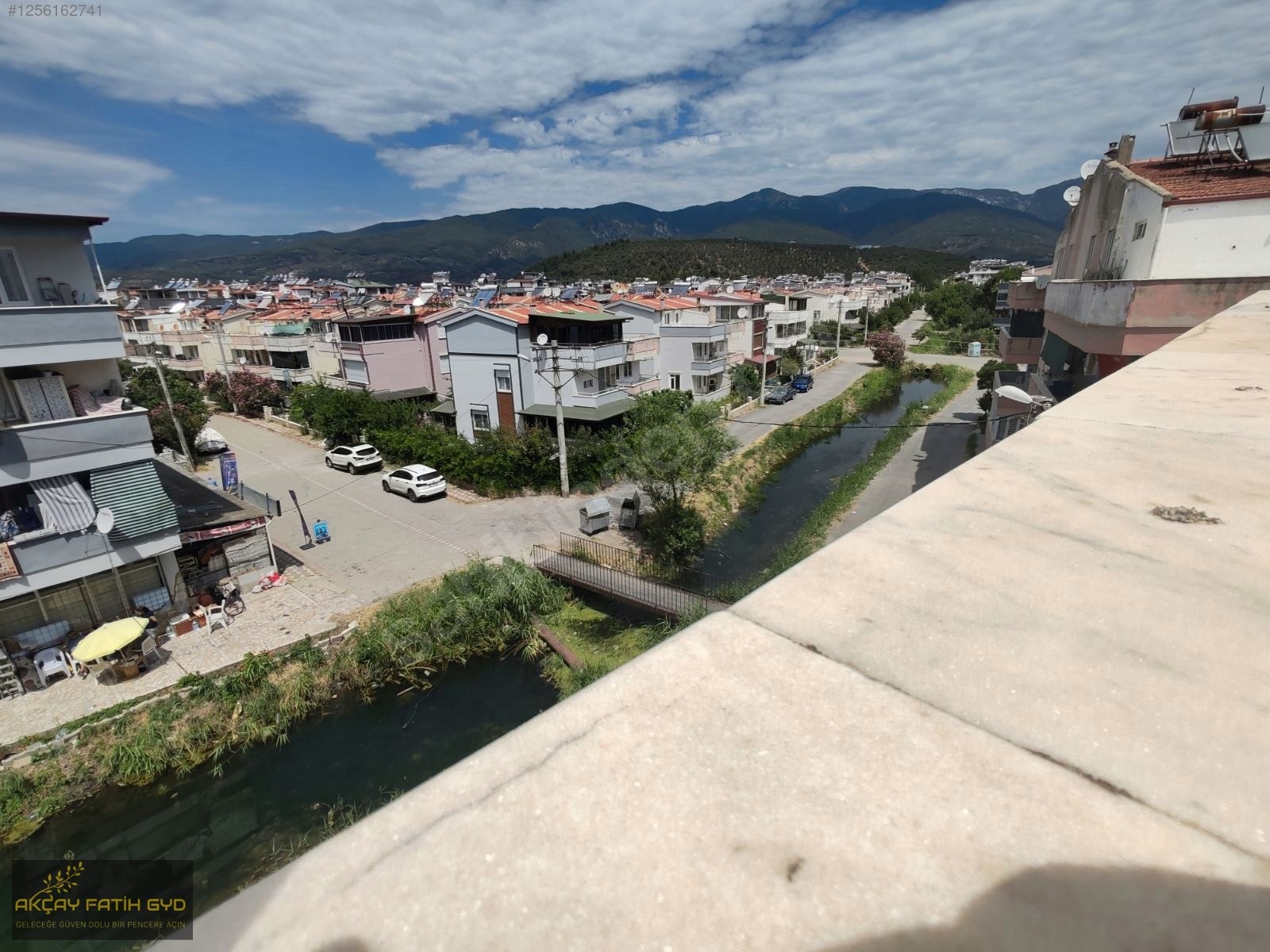Akçay Yasa Yakını SATILIK 3+1 Geniş Kat Dubleksi - BALIKESİR EDREMİT fotoğraf 3