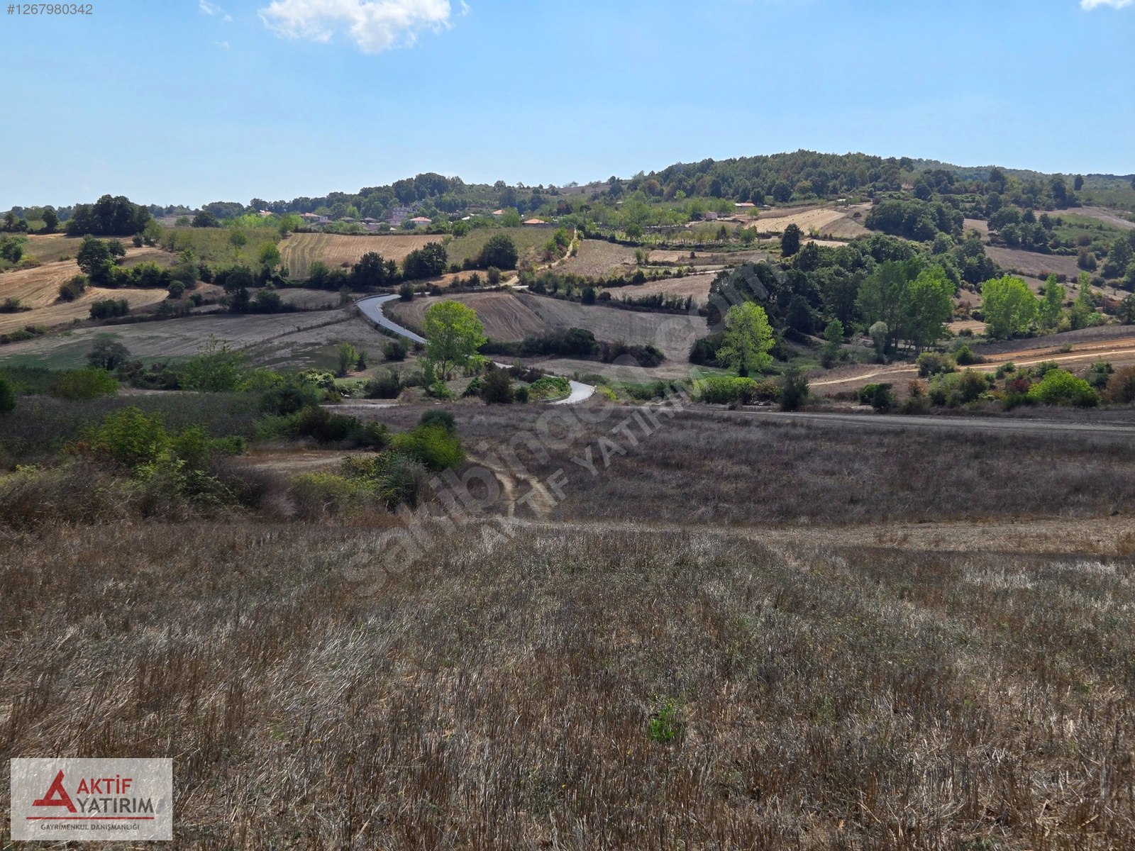 HEDİYELİ MAHALLESİ'NDE YERLEŞİM KENARINDA 2571 M2 SATILIK TARLA - KOCAELİ KANDIRA fotoğraf 2