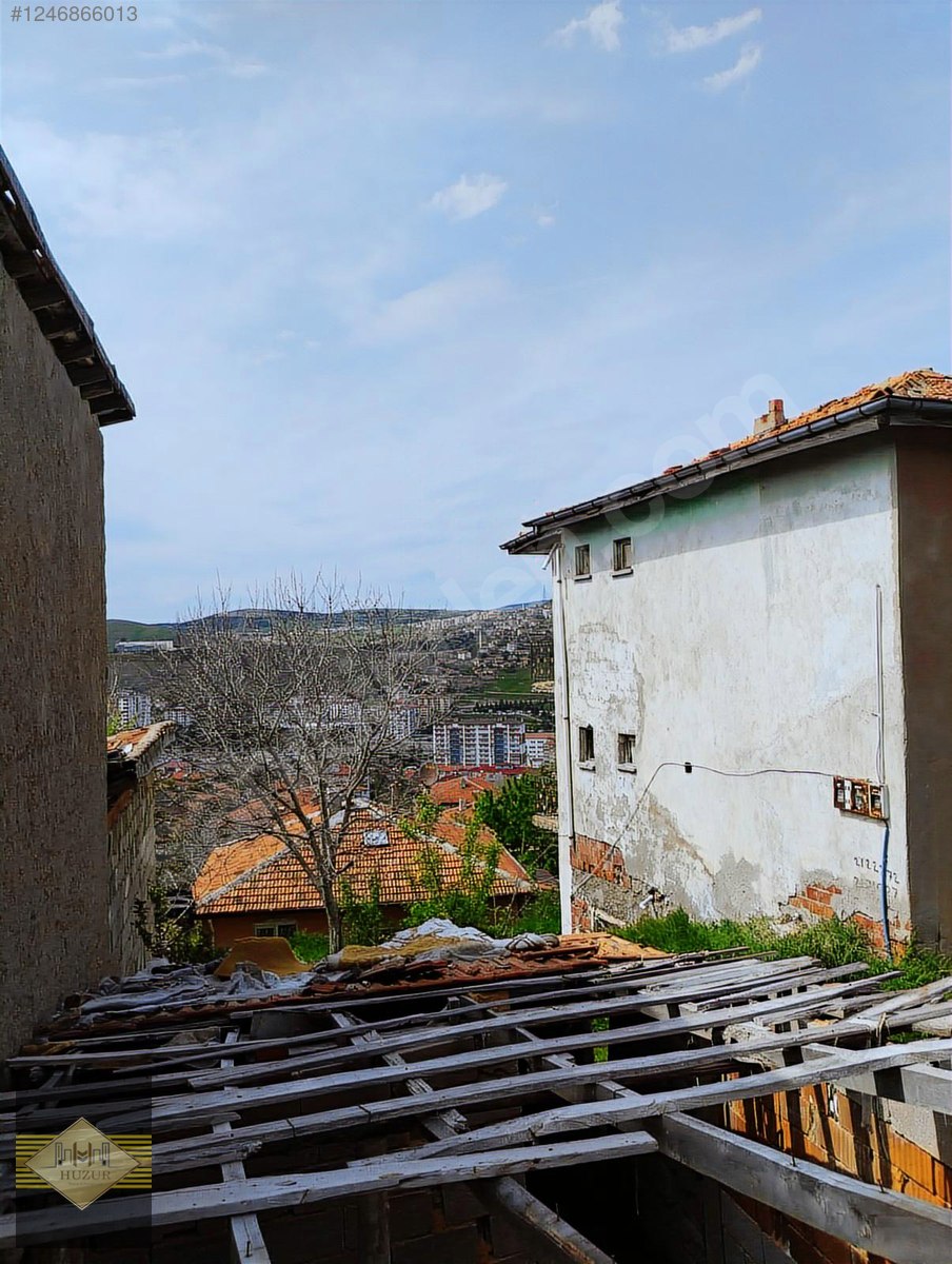 HUZUR YATIRIM'DAN SATILIK MÜSTAKİL EV VE ARSASI - YOZGAT MERKEZ fotoğraf 3