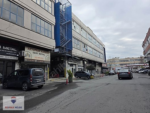 APEK ÜRETMEN IŞ MERKEZINDE SATILIK 90 M2 DÜKKAN - İSTANBUL EYÜPSULTAN fotoğraf 9