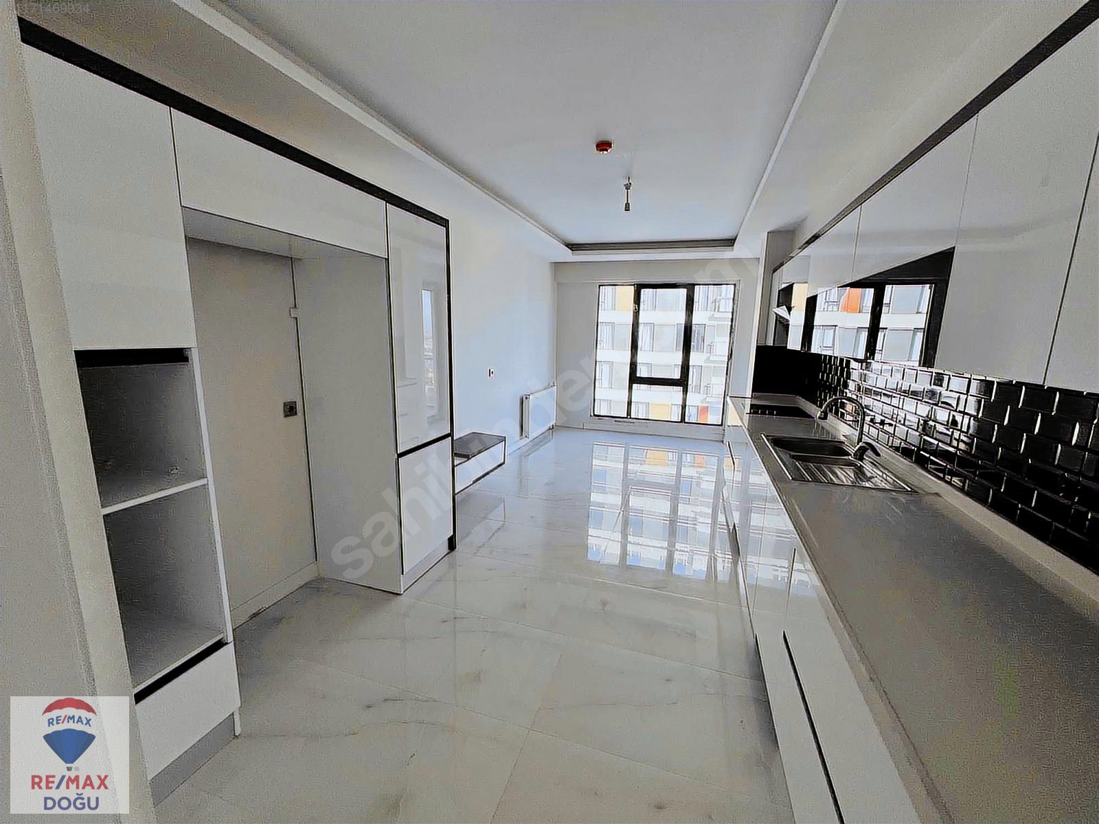 REMAX DOĞUDAN BİRMODERN REZİDANS 4+1 180 M2 SATILIK DAİRE - ELAZIĞ MERKEZ fotoğraf 7