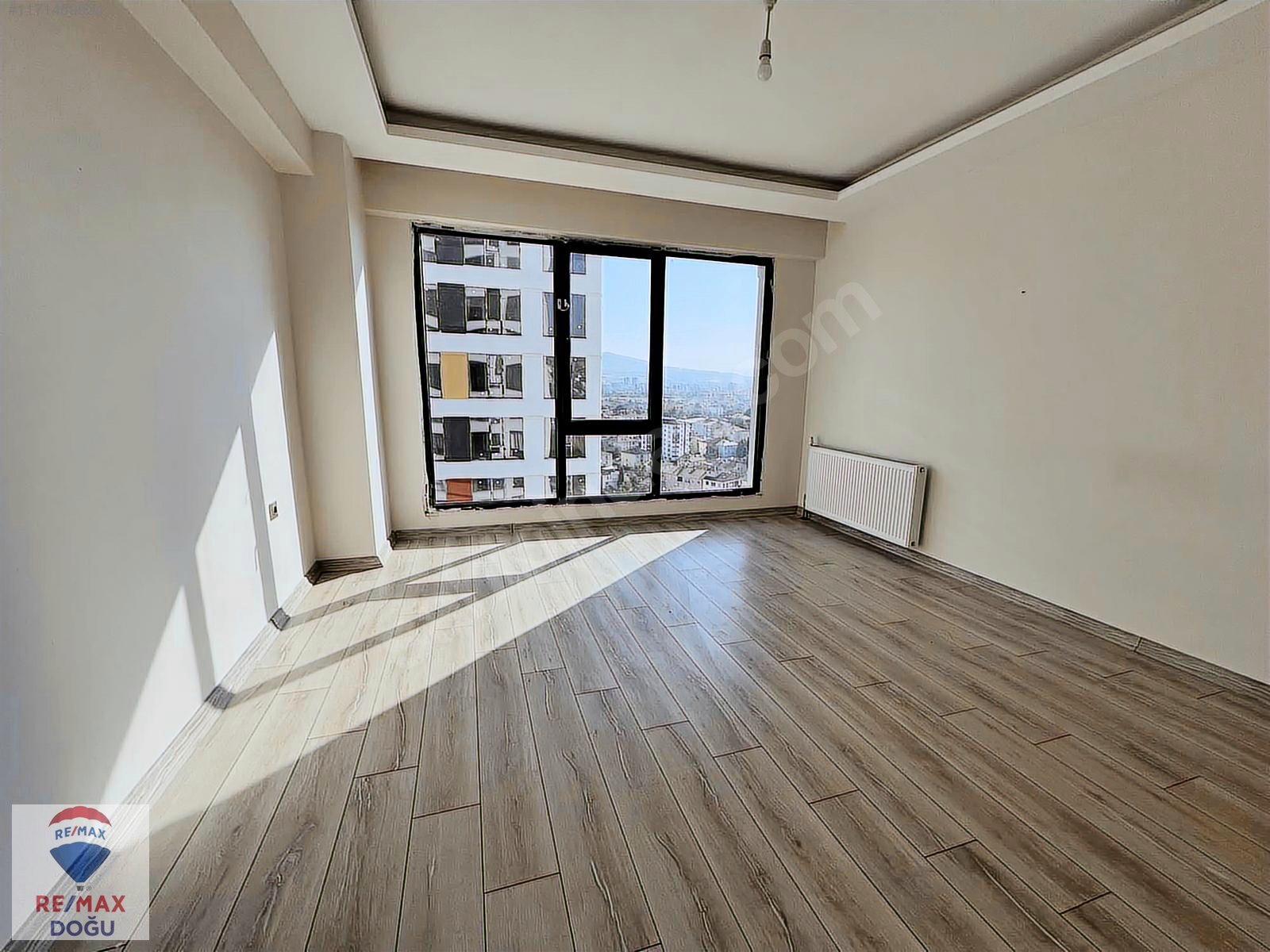 REMAX DOĞUDAN BİRMODERN REZİDANS 4+1 180 M2 SATILIK DAİRE - ELAZIĞ MERKEZ fotoğraf 5
