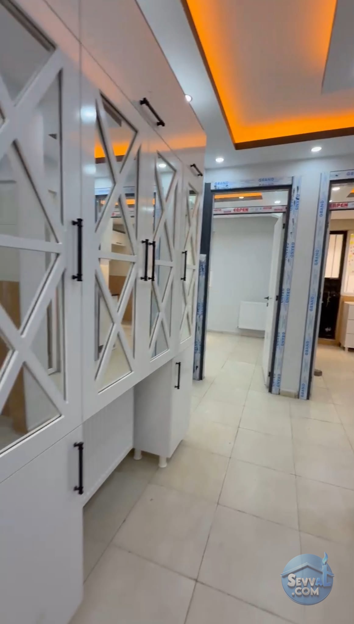 AHMET YESEVİ MAH YÜKSEK GİRİŞ 3+1 D.GAZ KAPIDA  YETKİ NO: 6300012  - ŞANLIURFA HALİLİYE fotoğraf 5