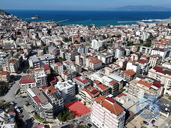 KUŞADASI MERKEZDE 4 KAT İMARLI ARSA - AYDIN KUŞADASI fotoğraf 3