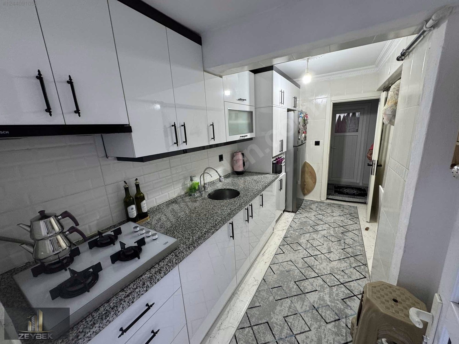 [ZEYBEKTEN] KARADENİZ MAH. 1165 SOKAKTA 2010 YAPIMI 2+1 85M² - İSTANBUL GAZİOSMANPAŞA fotoğraf 18