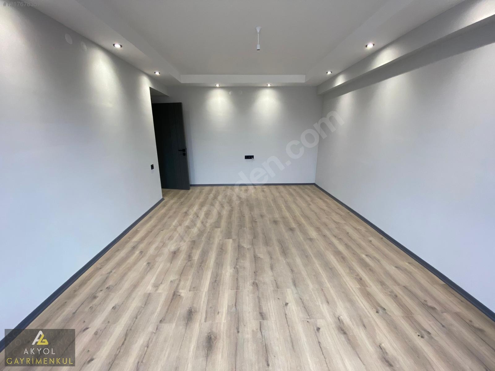 AKYOL'DAN ZAFERTEPEDE SATILIK GARAJLI GENİŞ SIFIR 2+1 DAİRE - KÜTAHYA MERKEZ fotoğraf 17