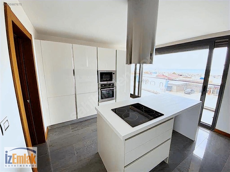 İz Emlak'tan Muhteşem Deniz Manzaralı 3 Odalı Daire - İZMİR GÜZELBAHÇE fotoğraf 5