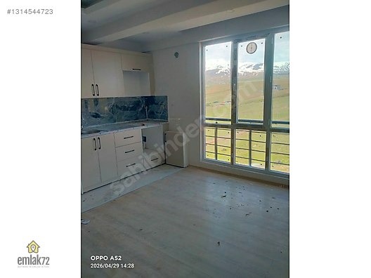 EMLAK 72 DEN TATVAN'DA SATILIK 1+1 DAİRE GÖL MANZARALI - BİTLİS TATVAN fotoğraf 3