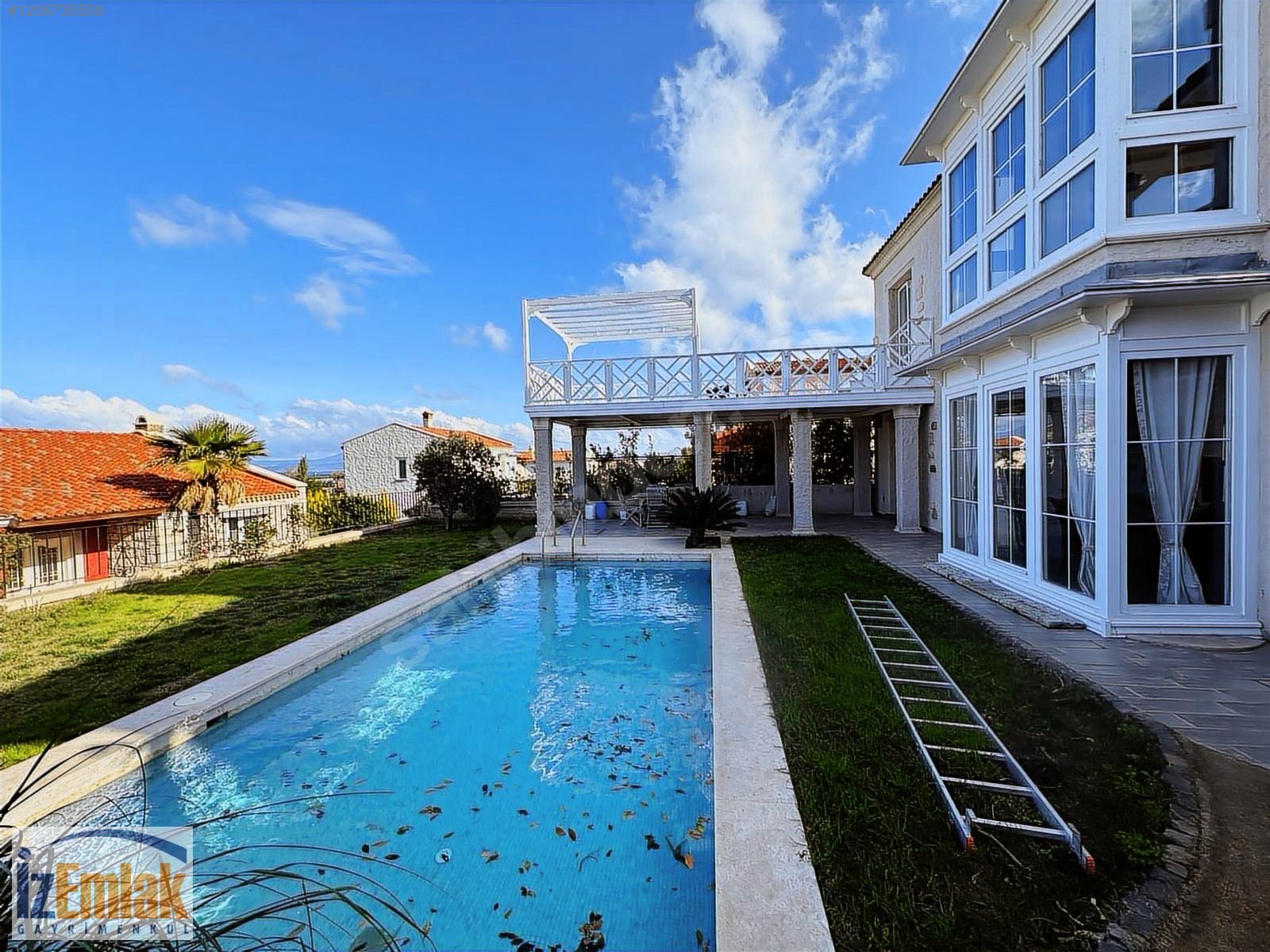İz Emlak'tan Jardin Eden'de Özel Havuzlu Çok Keyifli Villa - İZMİR ÇEŞME fotoğraf 14