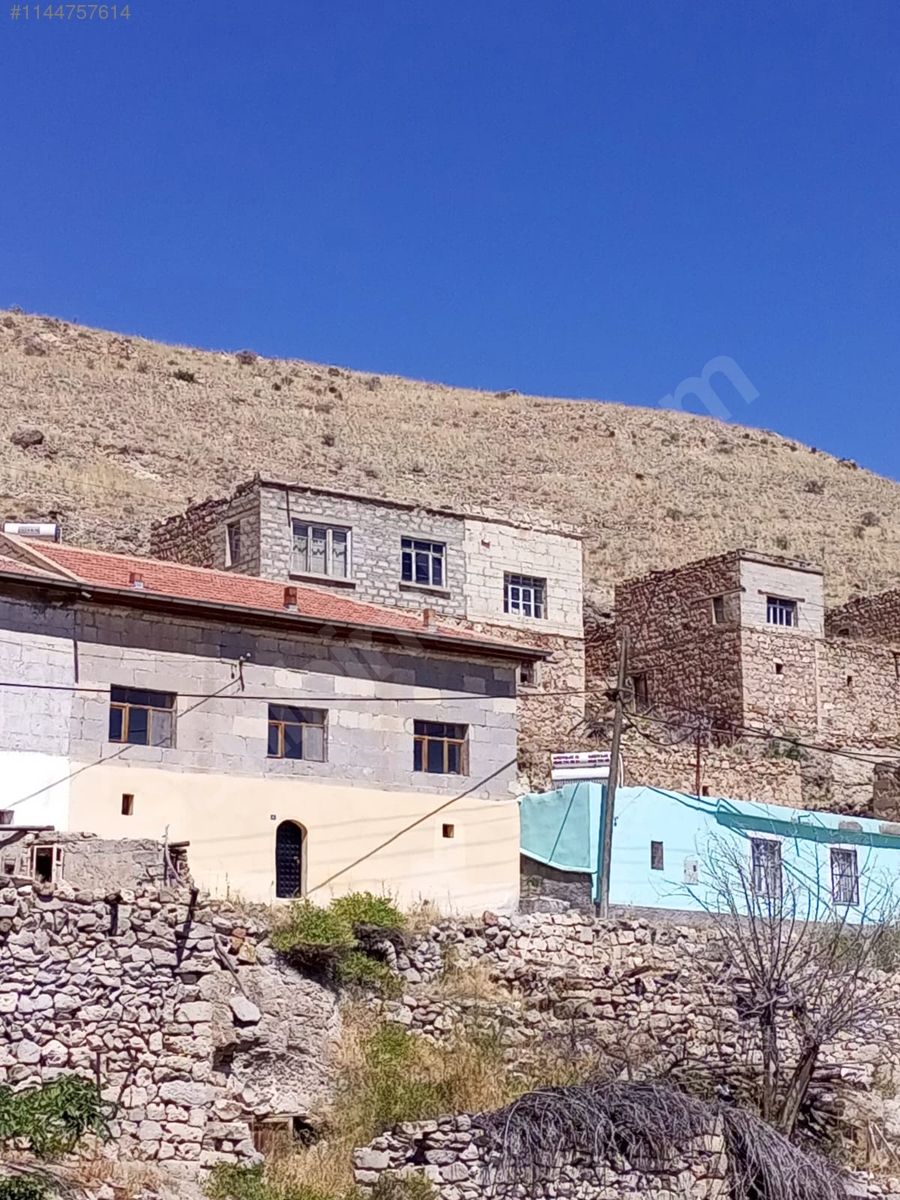 267MT2 İÇİNDE TAŞ EV - KAYSERİ YEŞİLHİSAR fotoğraf 2
