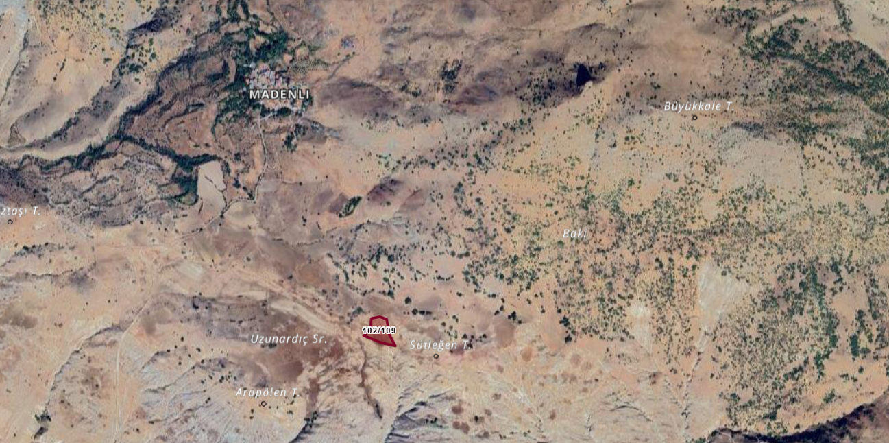 SİVAS DİVRİĞİ MADENLİ KÖYÜ 8.778 M² TARLAMIZ SATILIKTIR. - SİVAS DİVRİĞİ fotoğraf 4