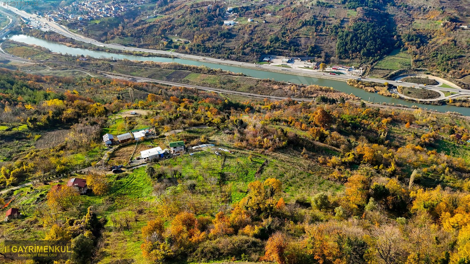 GEYVE DEREKÖYDE 1299 M2 SAKARYA NEHRİ MANZARALI TARLA - SAKARYA GEYVE fotoğraf 37