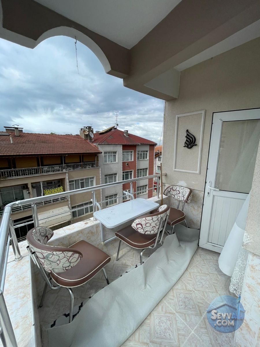 PTT'NİN KARŞISINDA MERKEZİ KONUMDA SATILIK DAİRE - Kocaeli Gölcük fotoğraf 2