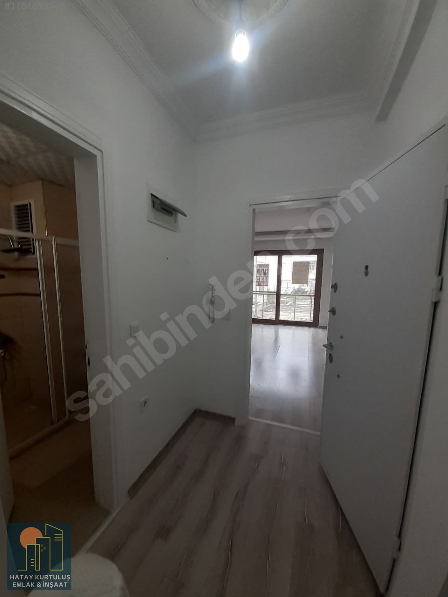 KURTULUŞ EMLAKTAN YENİŞEHİR MAHALLESİNDE SATILIK ARA KAT DAİRE - HATAY İSKENDERUN fotoğraf 6