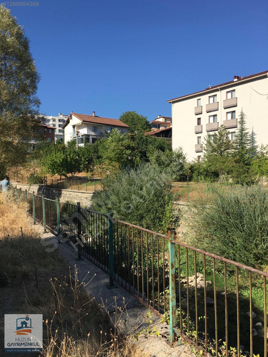 KILAVUZLAR MAH. 606m2 SATILIK BAHÇE 1DÖNÜM KULLANIMI MEVCUT - KARABÜK MERKEZ fotoğraf 8