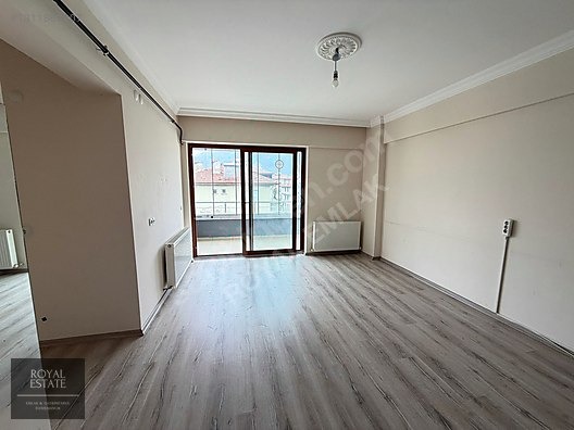 ROYAL EMLAKTAN BAHÇELERİÇİNDE KİRALIK 1+1 DAİRE - AMASYA MERKEZ fotoğraf 11
