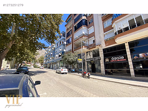 VİP GAYRİMENKUL Merkezde 3 KATLI, İKİ TARAFI YOL CEPHE DÜKKAN - ANTALYA ELMALI fotoğraf 7