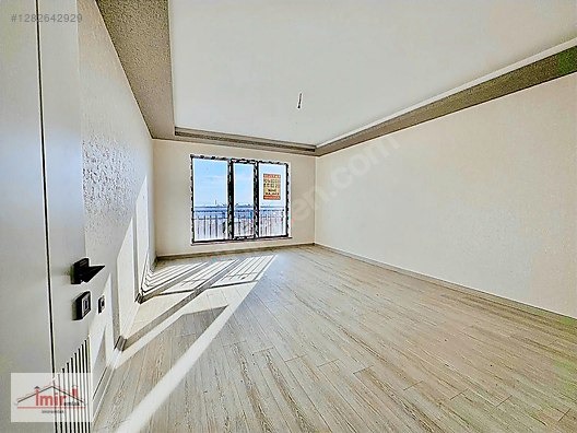 İMİR EMLAK'TAN SİTE İÇERİSİNDE ŞEHİR MANZARALI 2+1 5.KAT GÜNEY - ANKARA PURSAKLAR fotoğraf 3