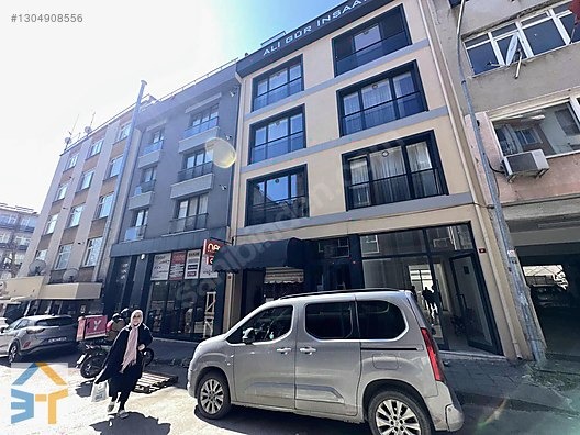 Kadıköy Hasanpaşa'da - Cadde Üstü 120 m² Bahçeli Satılık Dükkan - İSTANBUL KADIKÖY fotoğraf 3