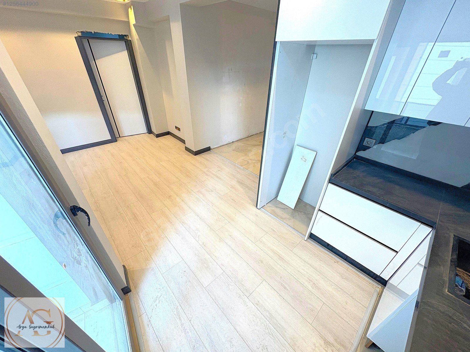 ARYA'DAN AKÇAY'DA ARAKAT SIFIR LÜKS DOĞALGAZLI 1+1 DAİRE - BALIKESİR EDREMİT fotoğraf 7