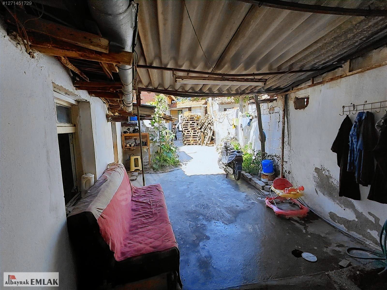 AKHİSAR ZEYTİNLİOVA DA SATILIK ARSA FİYATINA 120 M2 3+1 EV - MANİSA AKHİSAR fotoğraf 11