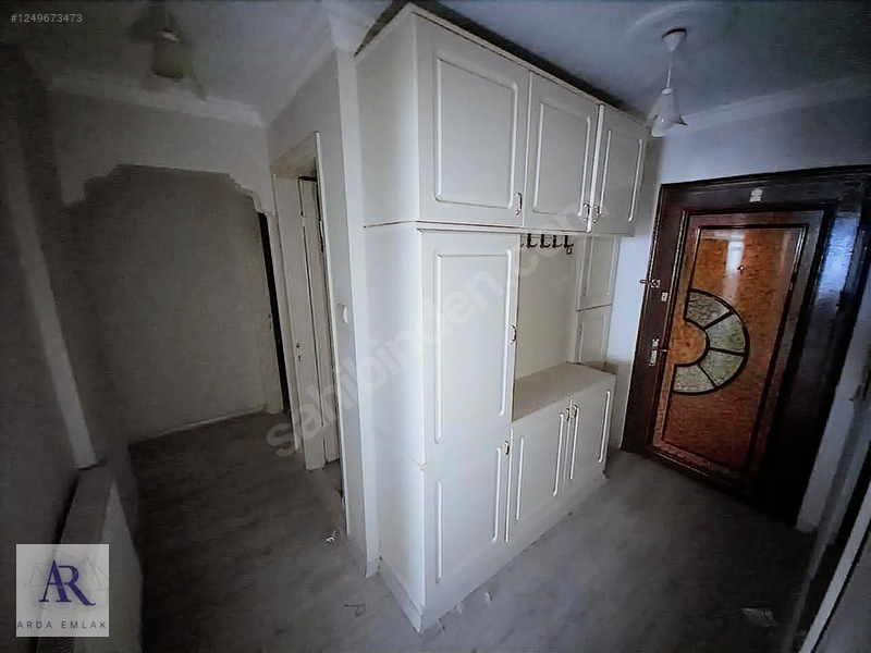 NERGİZ ÇARŞI CADDESİ ÜZERİ KAPALI MUTFAK D.GAZLI 3+1 - 135 M2 - İZMİR KARŞIYAKA fotoğraf 6