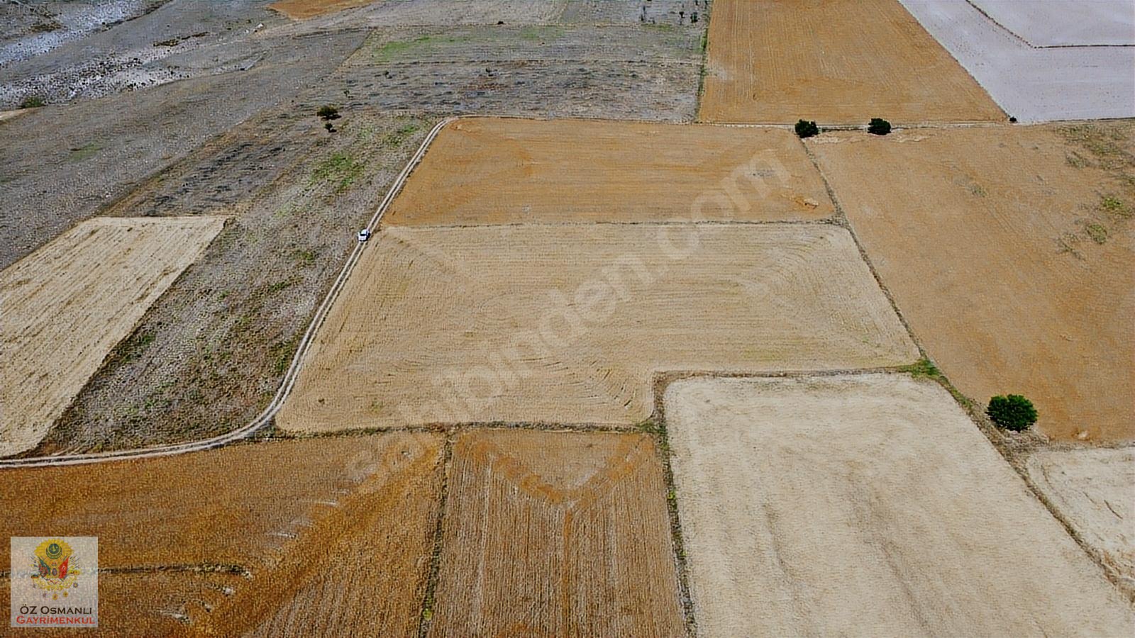 SULTANDAĞINDA 9.300 M2 KÖYE YAKIN SATILIK DÜZ TARLA - AFYONKARAHİSAR SULTANDAĞI fotoğraf 11